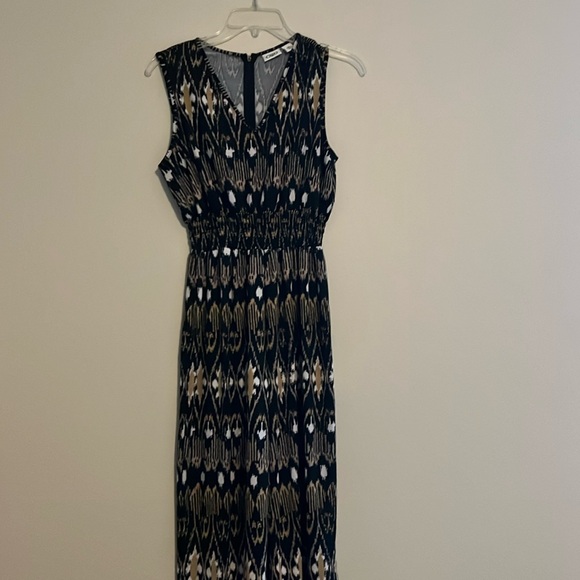 This Cato size M jumpsuit is in great condition. - Picture 1 of 3